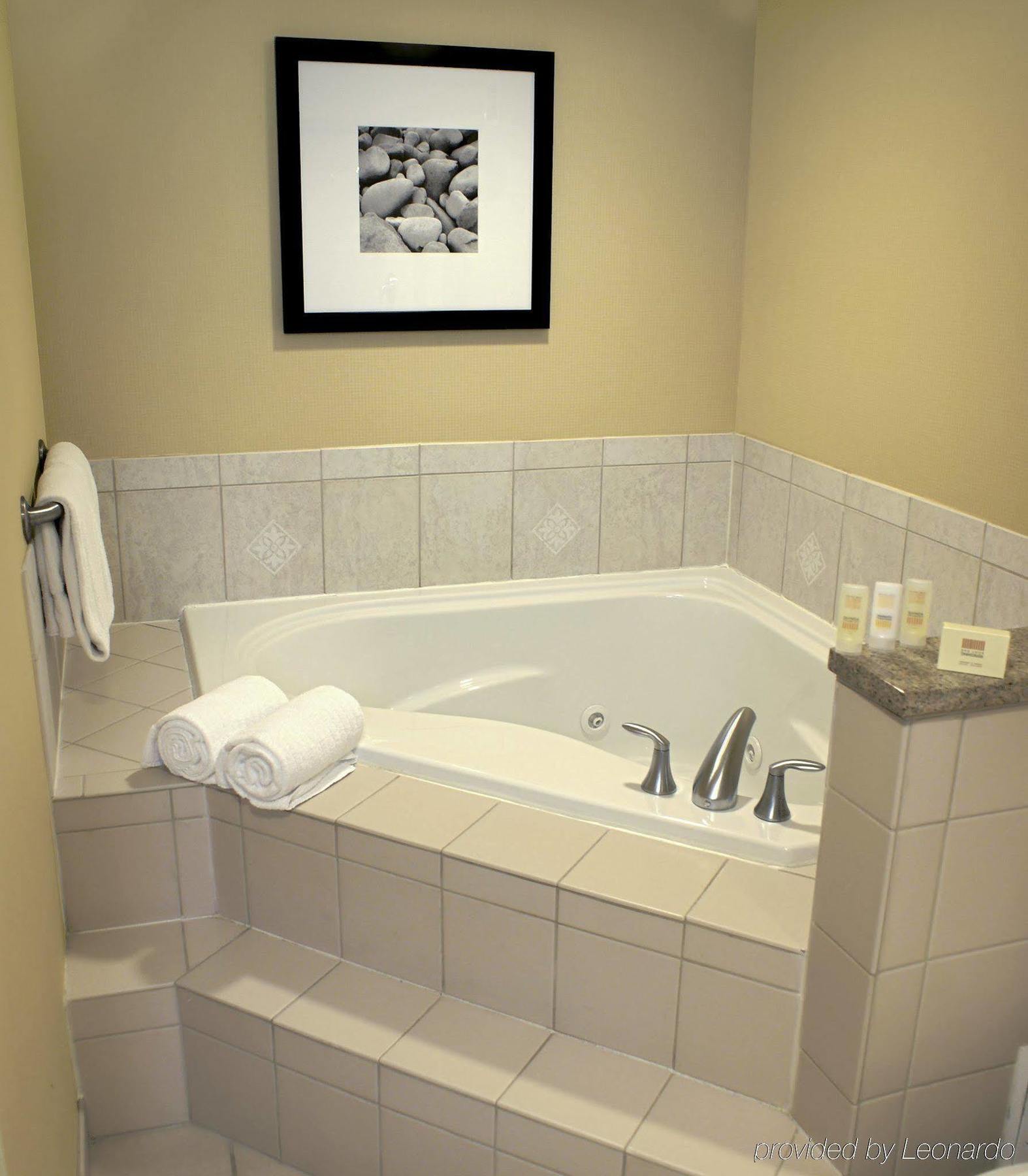 Courtyard By Marriott Silver Spring Downtown Habitación foto